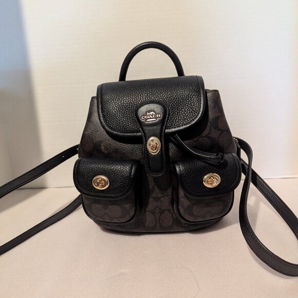 Coach Hadley Backpack In Signature Canvas - Picture 5 of 9